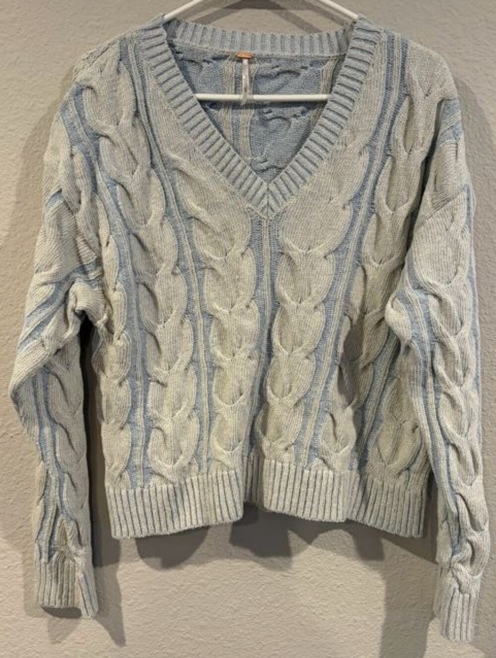 Free People Womens Bleach Washed Blue Chunky Cable Knit V Neck Sweater Size S